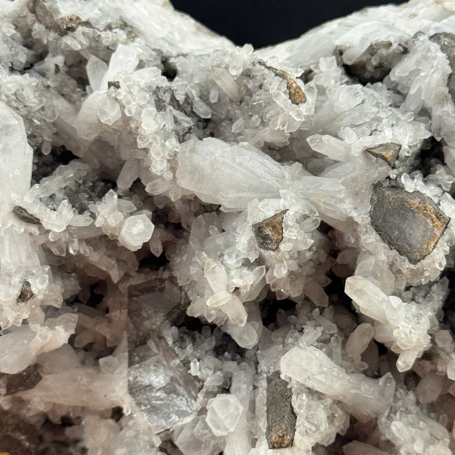 Quartz over Calcite