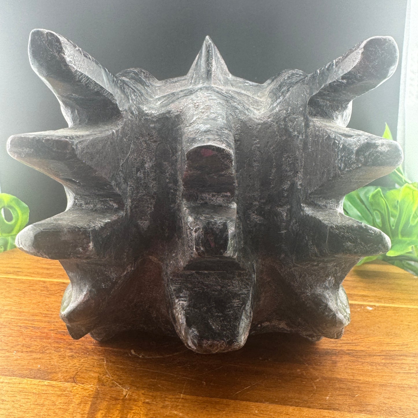 XL 12 inch Garnet in Arfvedsonite Dragon Carving