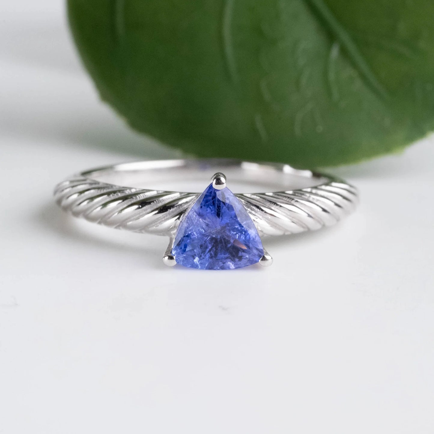 Sterling Silver Tanzanite Roped Band Ring Sz 7