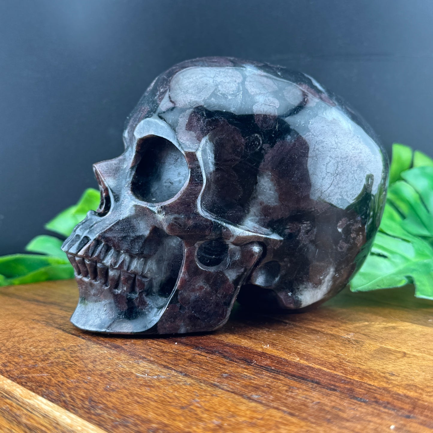 Garnet Skull