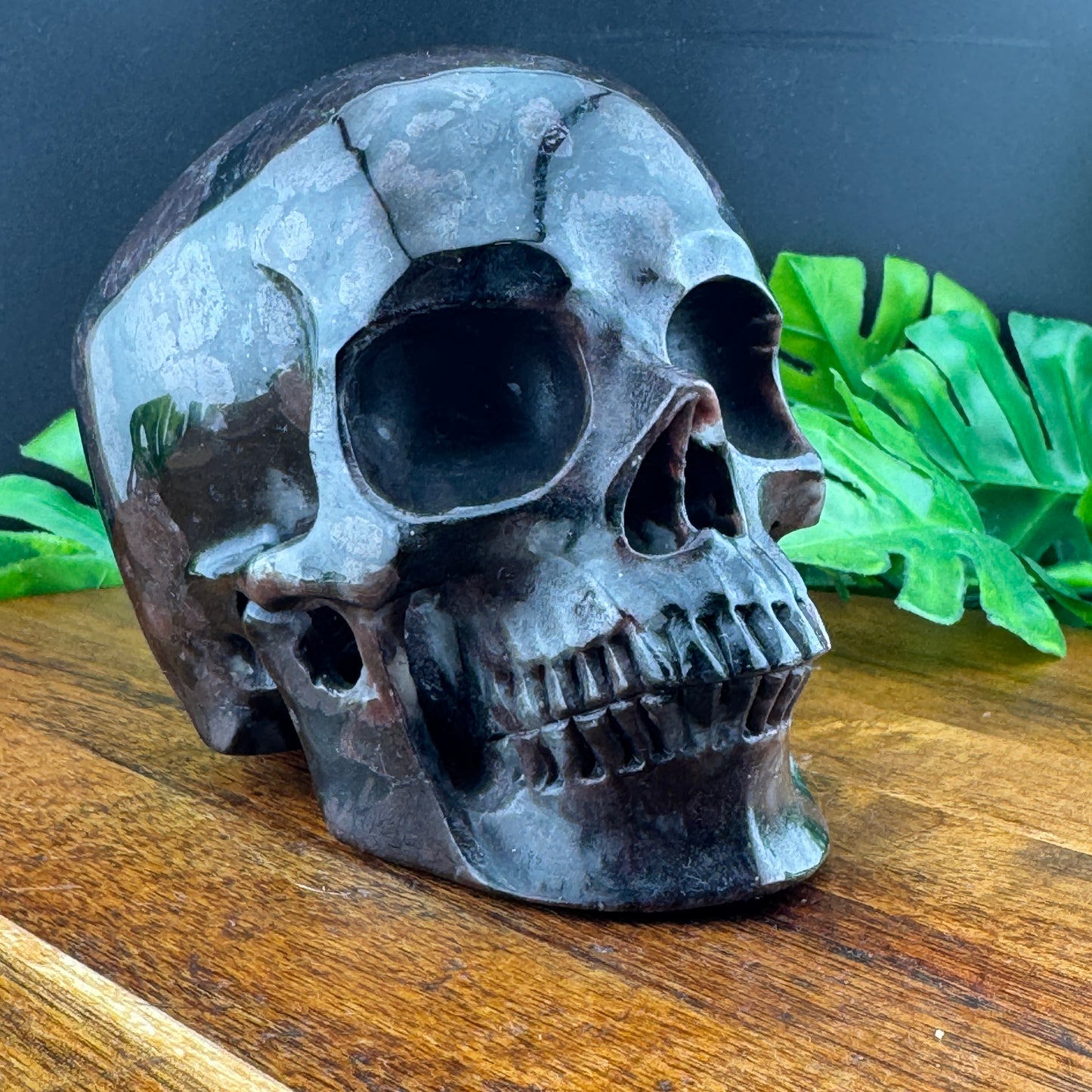 Garnet Skull