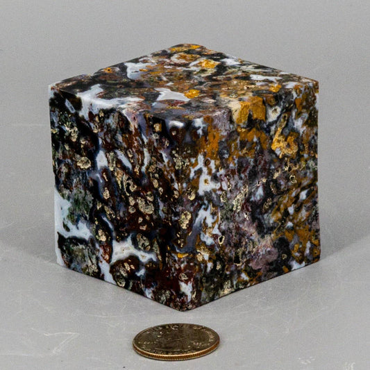 Agate Cube w/t cut Corner 416g