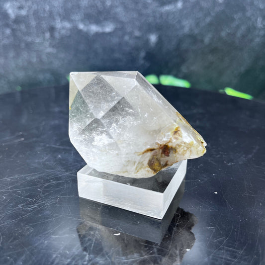 Silver Rutile in Quartz Point