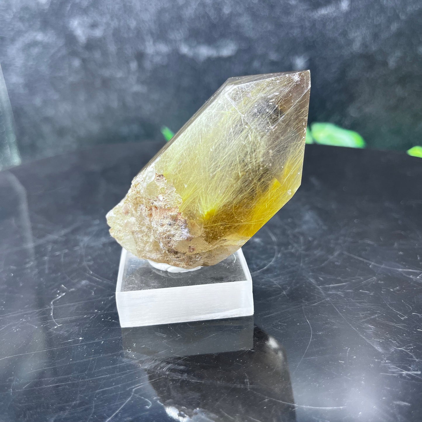 Gold Rutile in Quartz Point