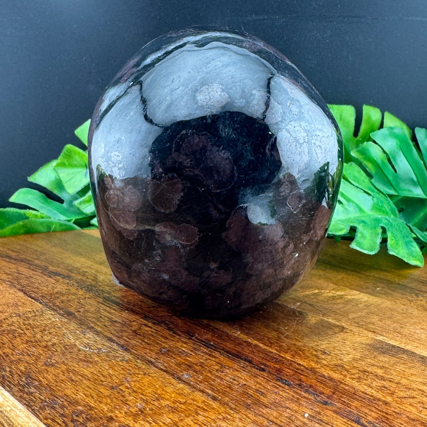 Garnet Skull