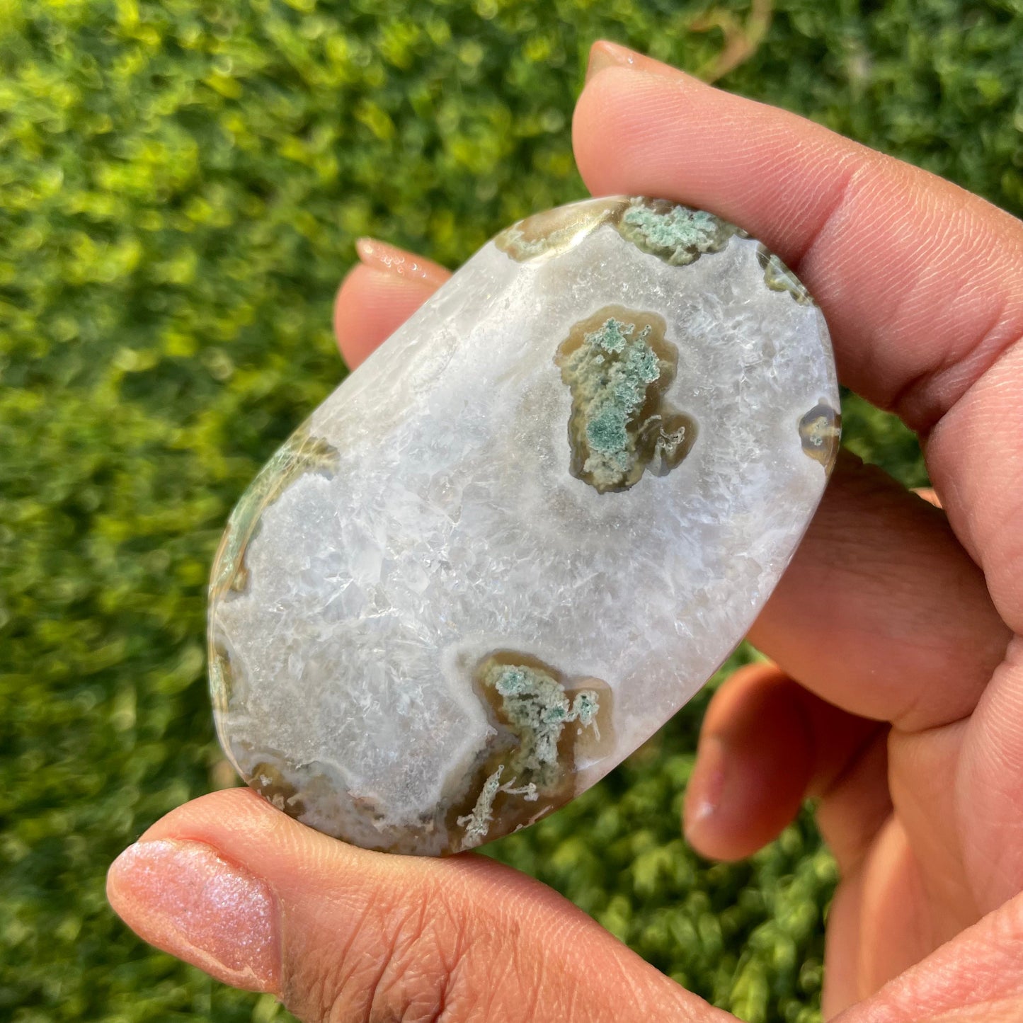 Moss Agate Palm Stone