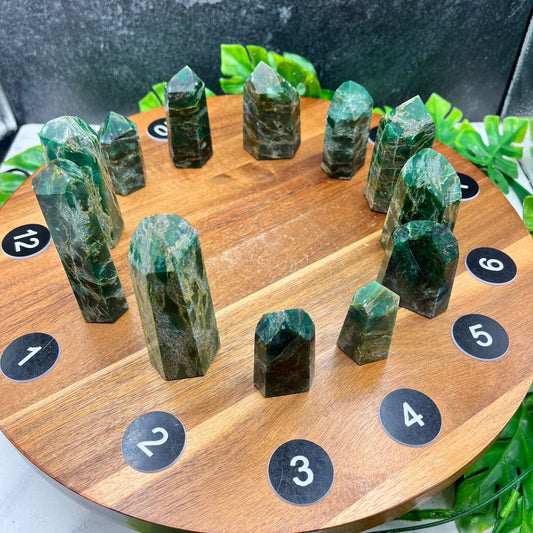 Fuchsite tower with pyrite showing shimmering chromium-green mica