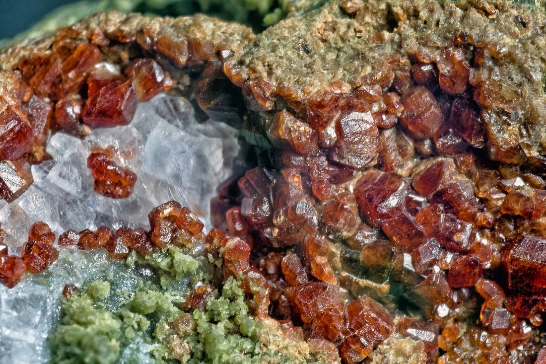 Garnet - Sage & Magic