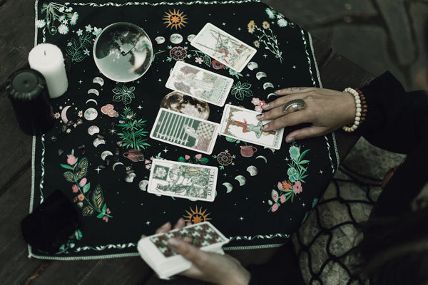 Tarot and Oracle Decks for Intuitive Meditation Practices