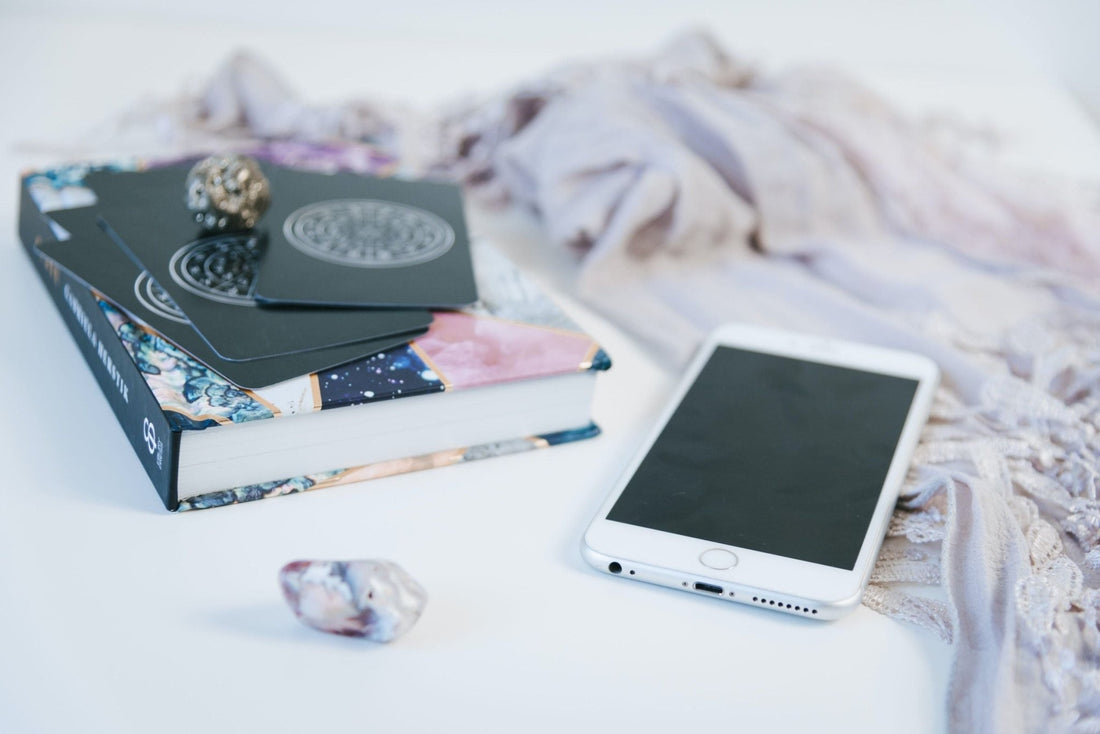 Some Practical Guidance Choosing A Tarot Reader Online - Sage & Magic