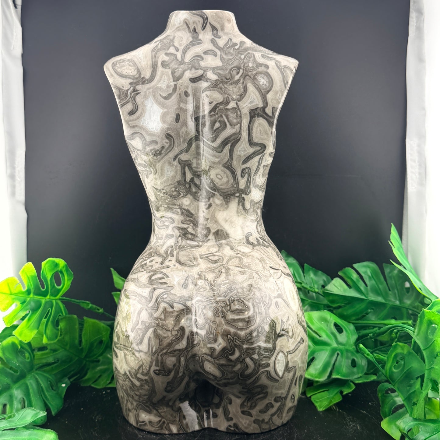 XL White Crazy Lace Agate Goddess Body