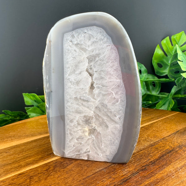 Druzy Agate Lamp