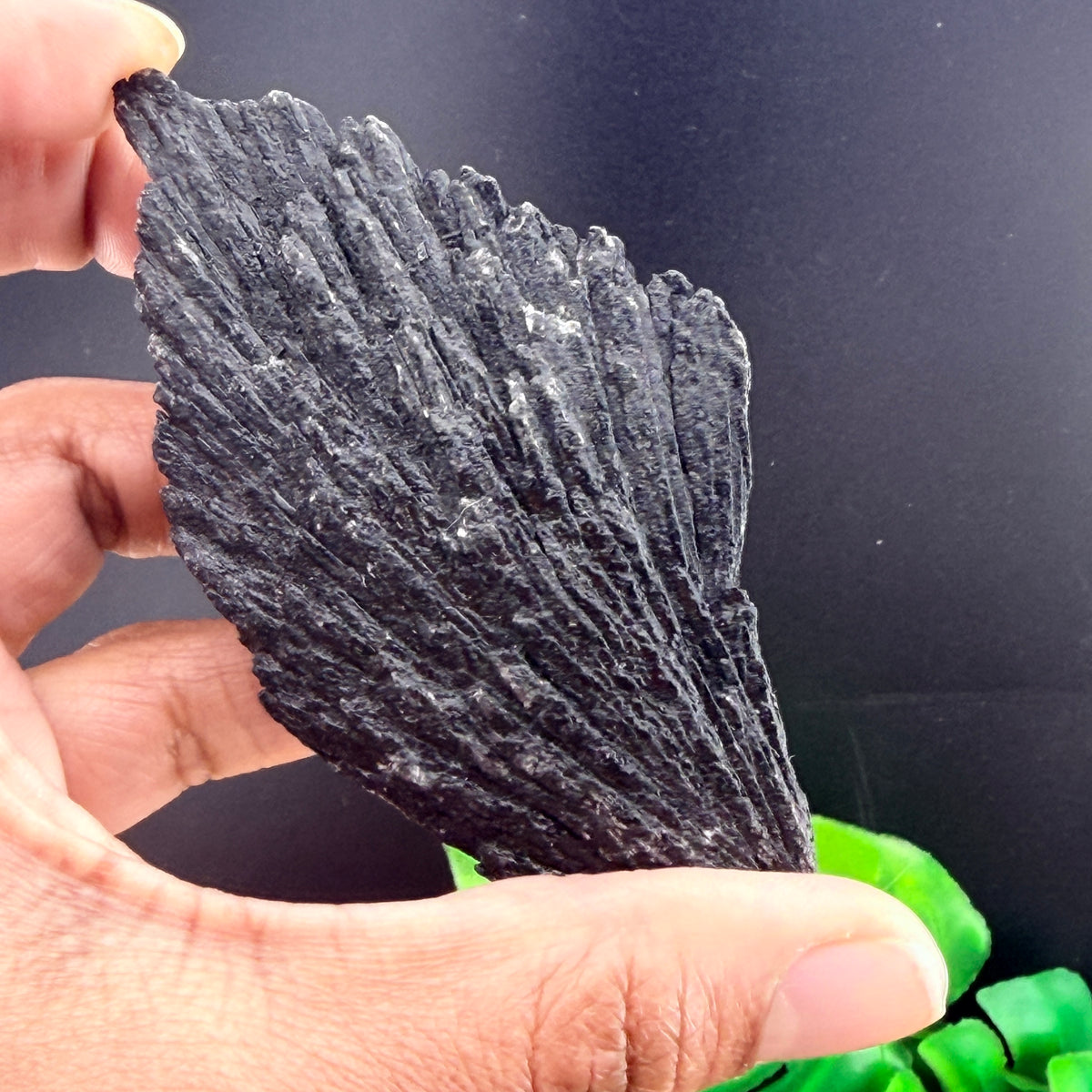 Black Kyanite Blade – view 3