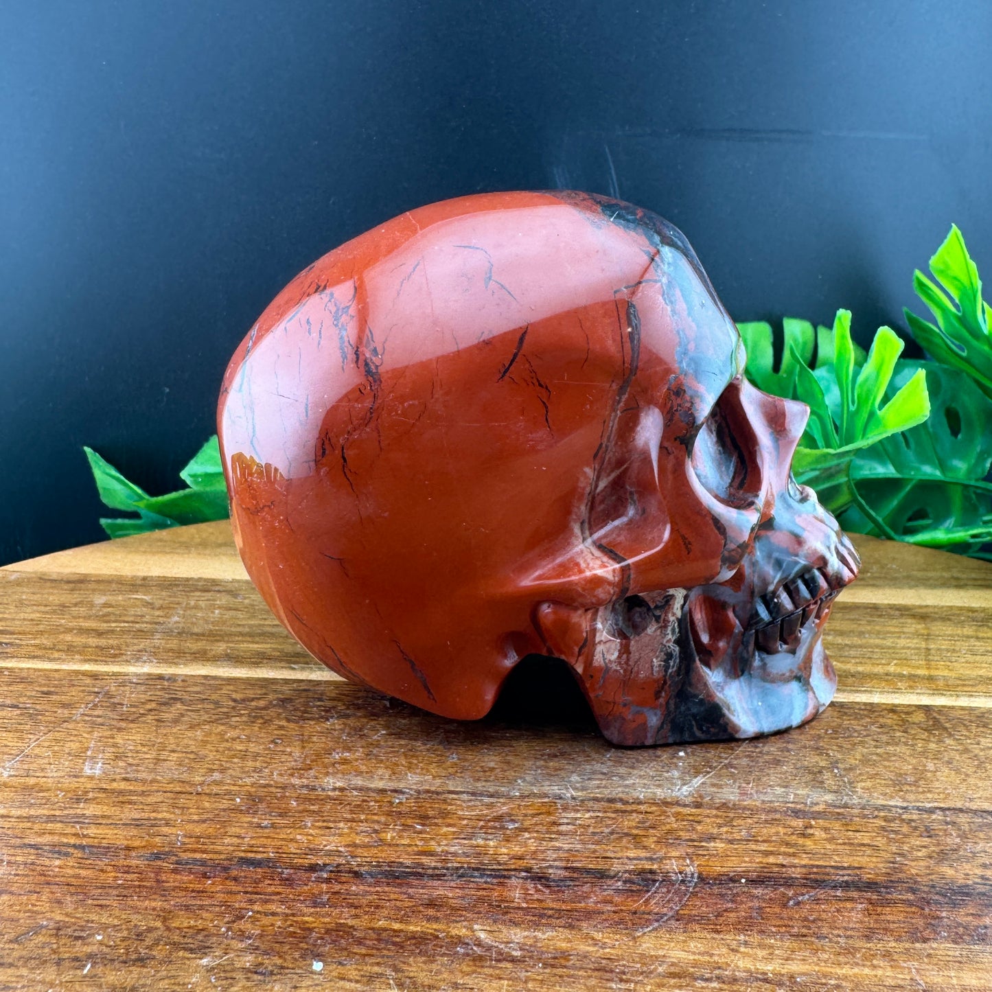 Red Jasper in Agate Skull
