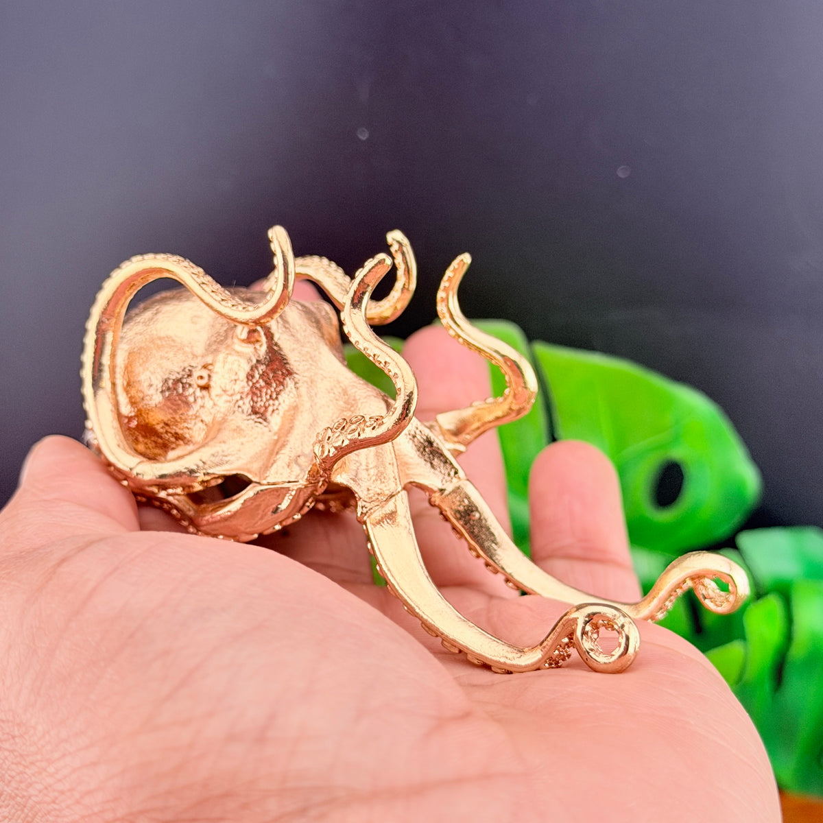 Gold Octopus Tarot Card Holder – view 3