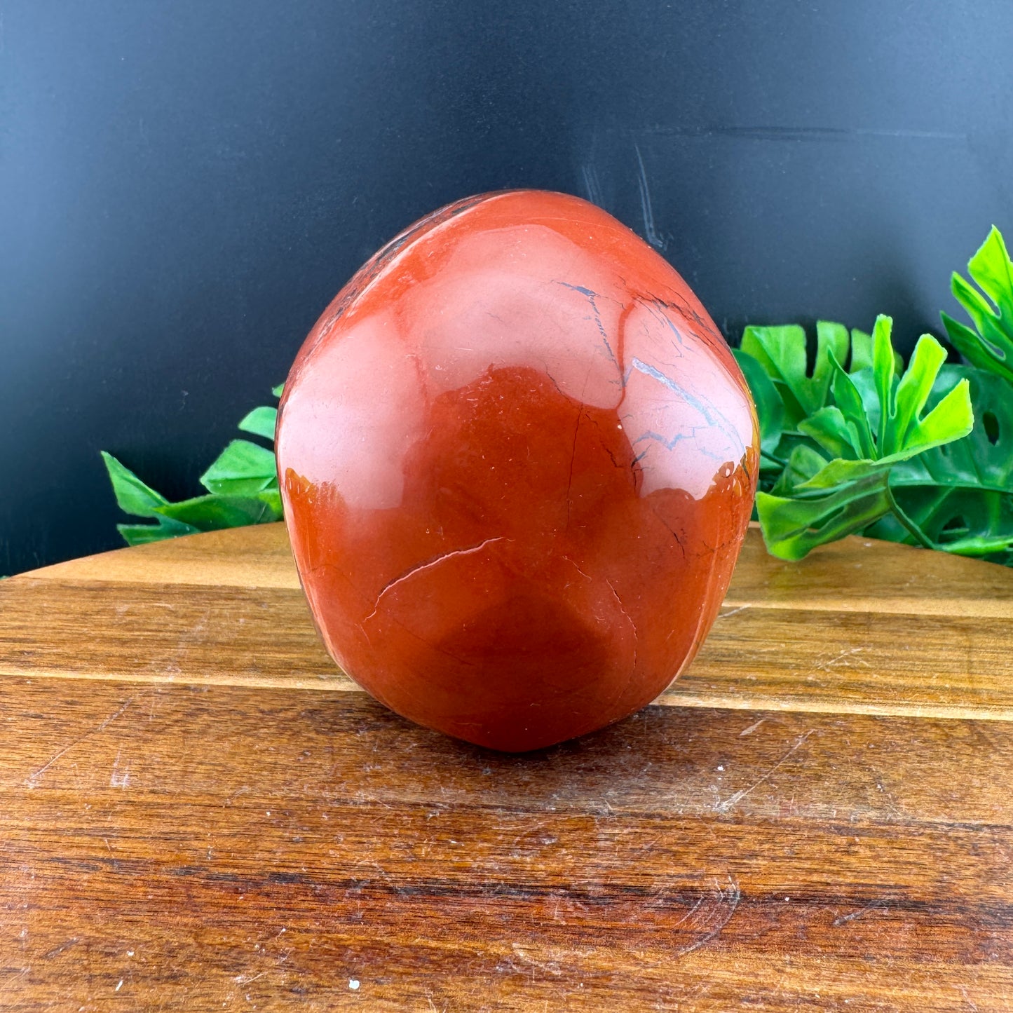 Red Jasper in Agate Skull