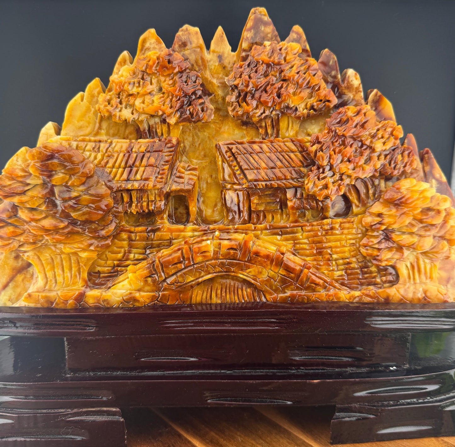 Xui Jade Chinese Mountain Carving