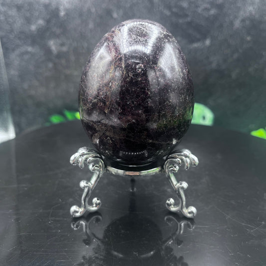 Garnet Egg
