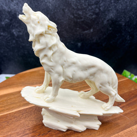 Faux Ivory Howling Wolf