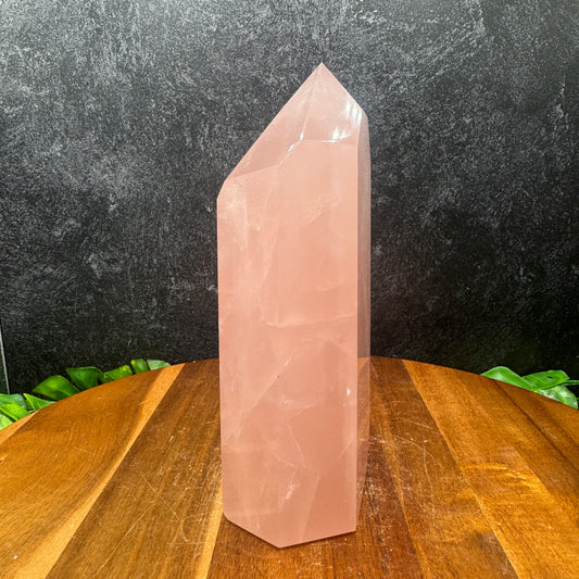 Beautiful Pink Rose Quartz Tower