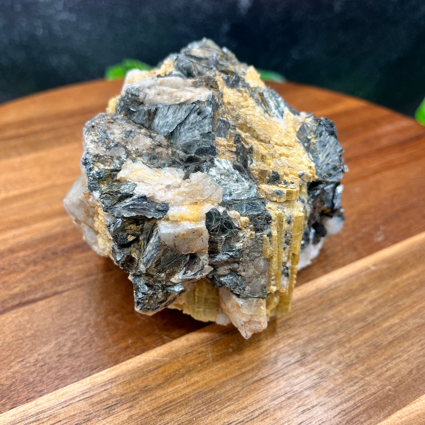 Hematite in Feldspar and Quartz