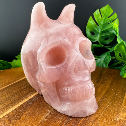 Gemmy Rose Quartz Demon Skull