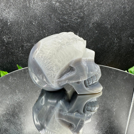 Quartz in Banded Agate Skull