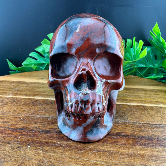 Red Jasper in Agate Skull