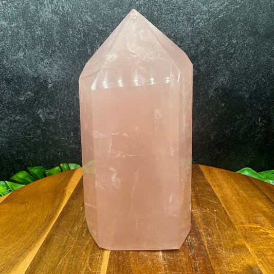 Beautiful Pink Rose Quartz Tower