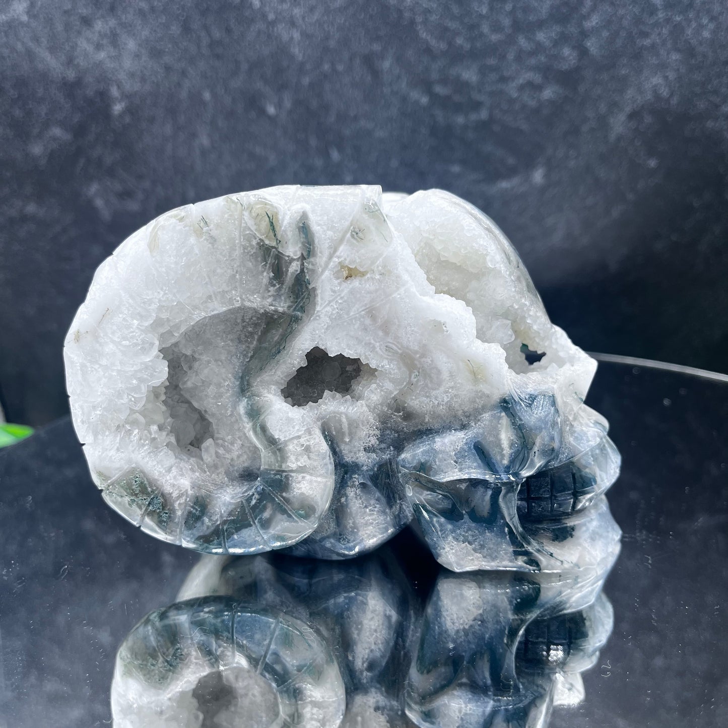 Moss Agate Horned Skull