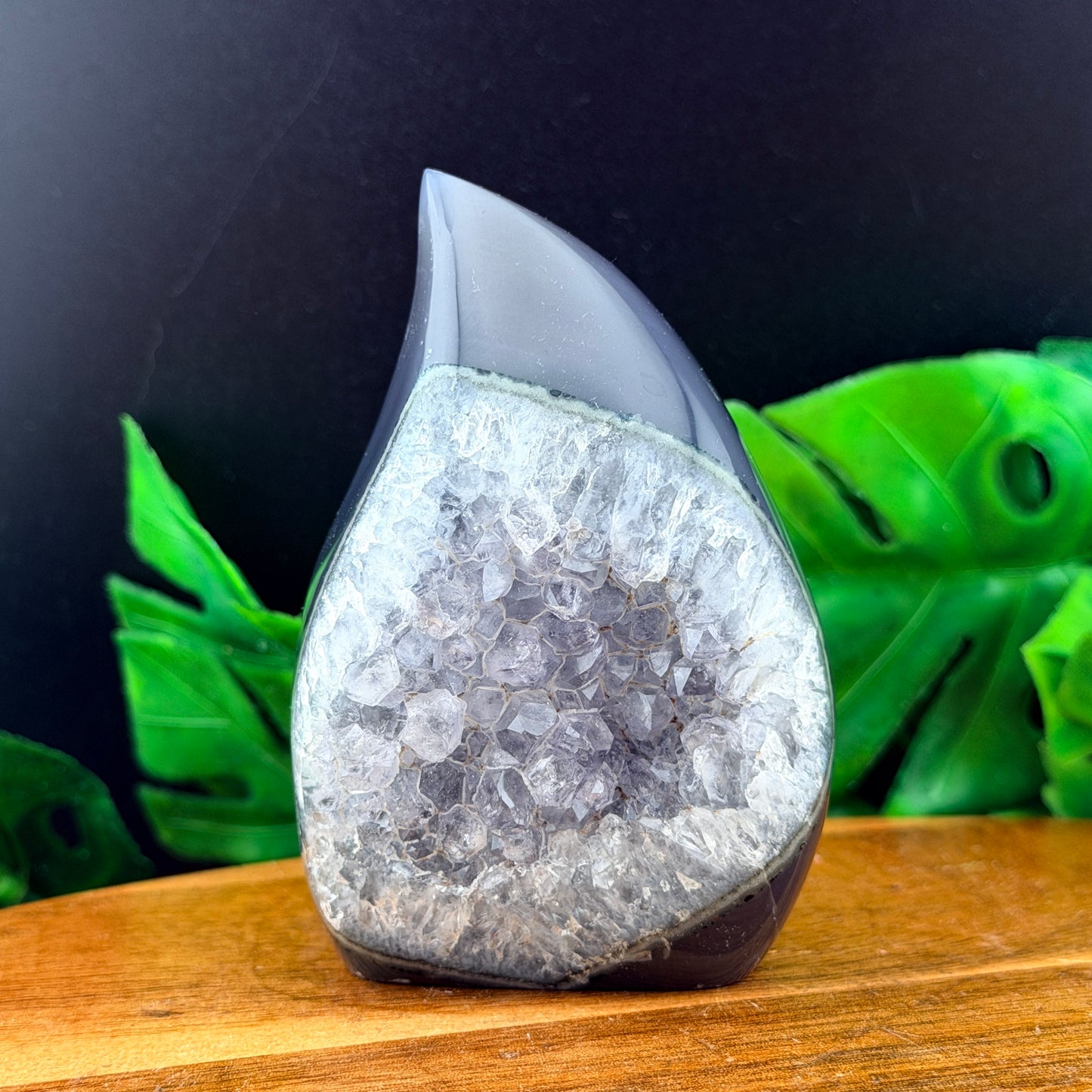 Druzy Amethyst in Agate Flame