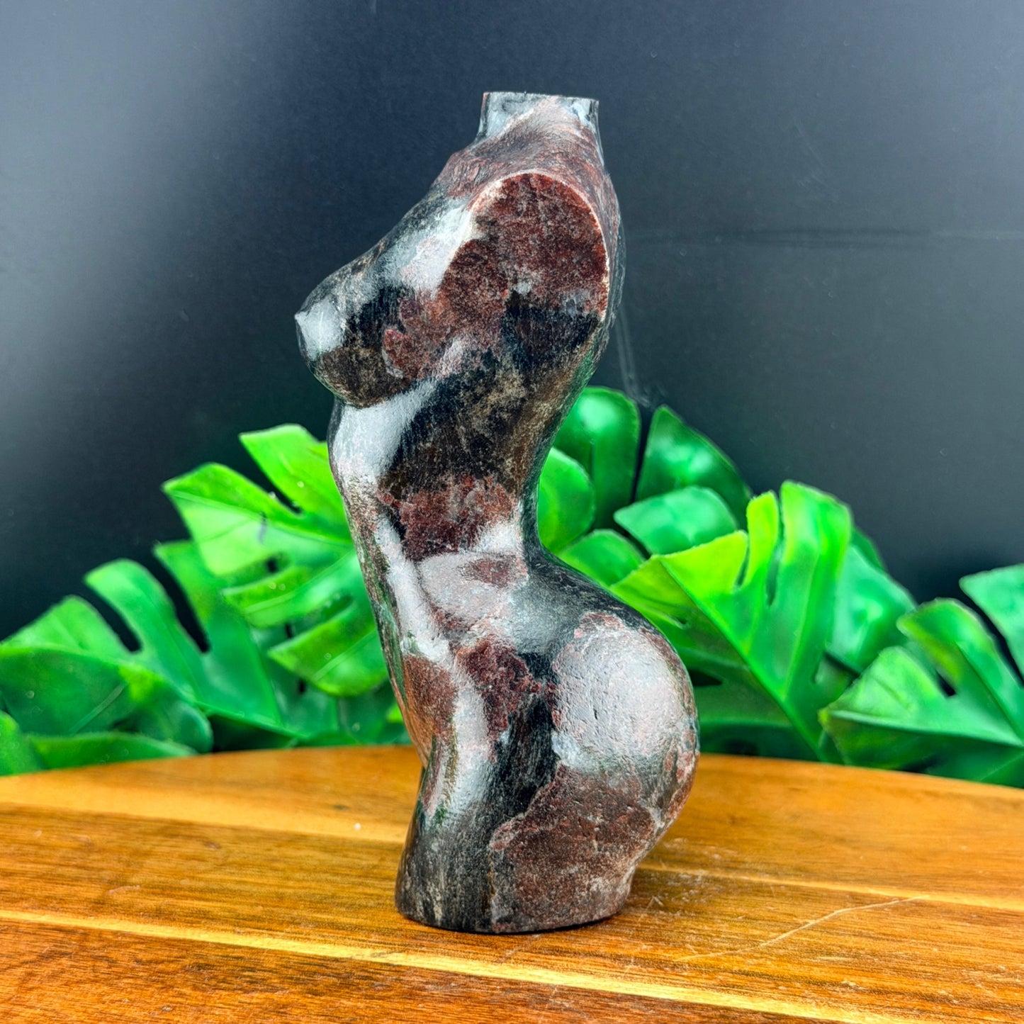 Garnet Goddess Body