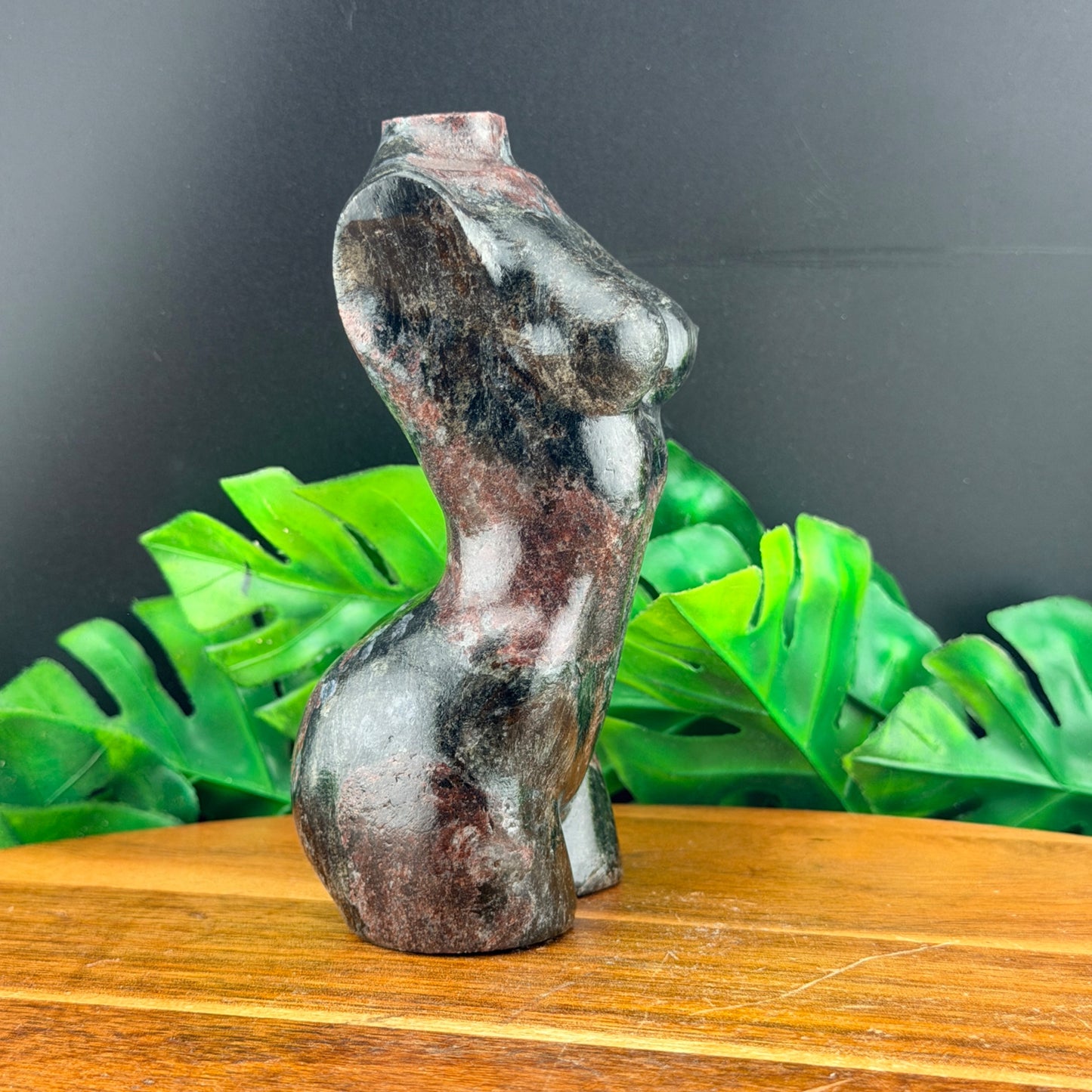 Garnet Goddess Body