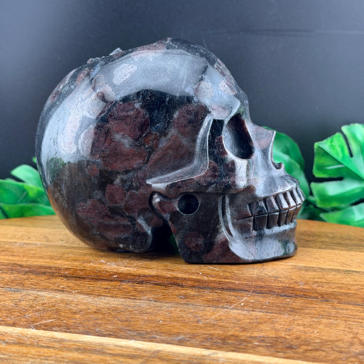 Garnet Skull in Skull