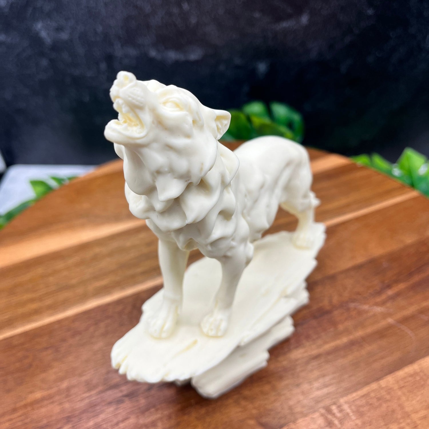 Faux Ivory Howling Wolf - Sage & Magic