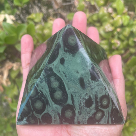 Kambaba Jasper Pyramid - Sage & Magic